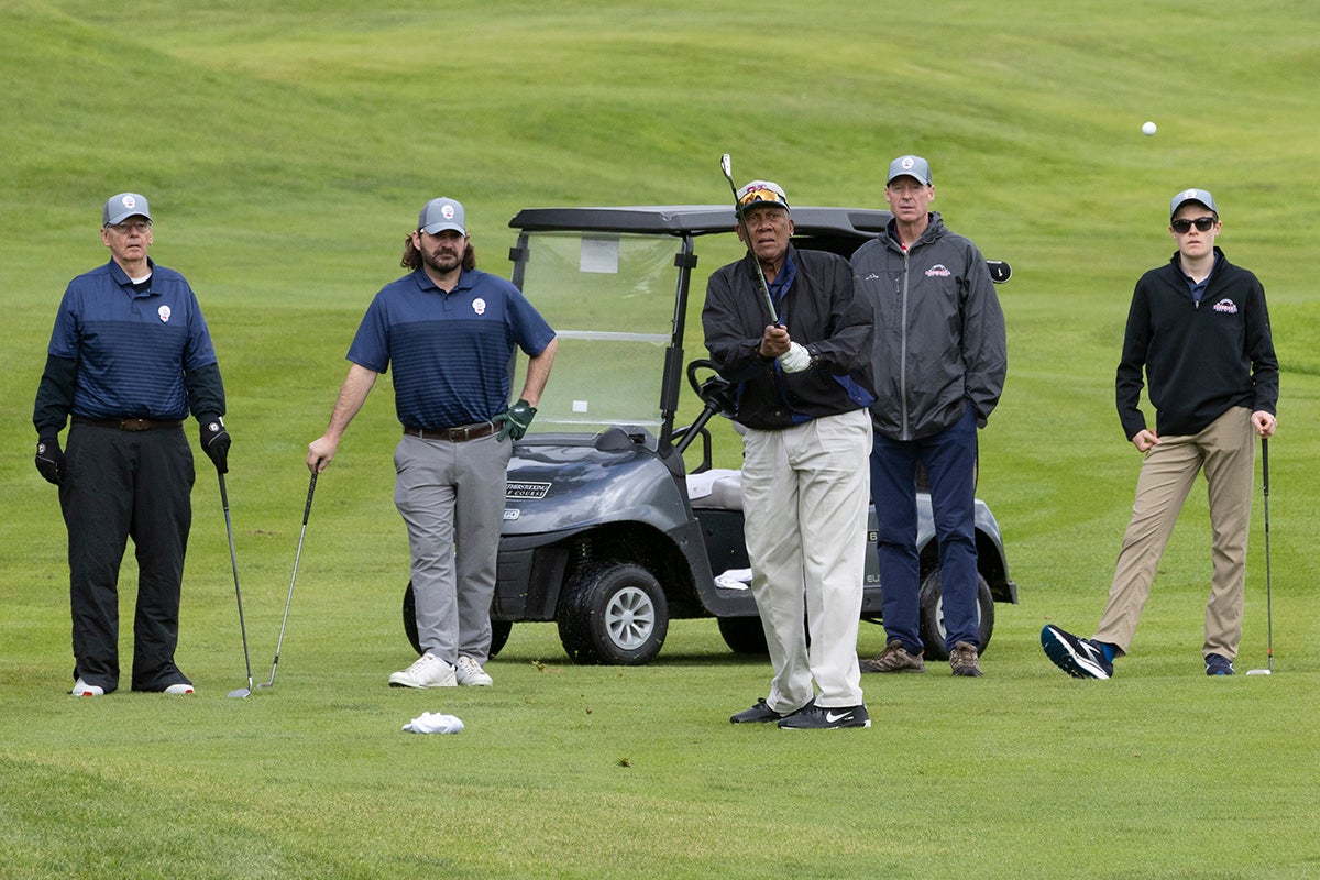 Fergie Jenkins golfs with Museum supporters
